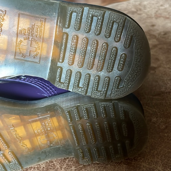 Dr Martens Women's Purple Patent Leather Boots. Excellent Condition. Size 6. - Picture 11 of 15